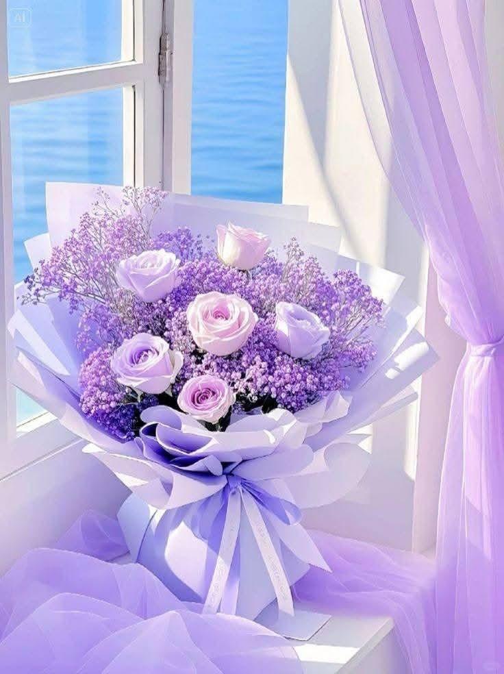 Corporate meeting space with precisely timed floral displays that stay elegant through business hours